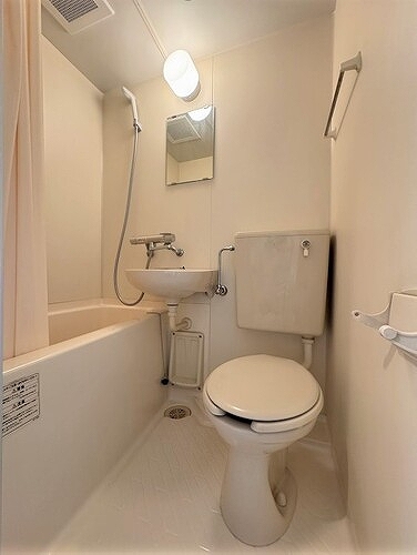 ハウス・エプタ4階 ３点ユニットバス　全体　※クリーニング前