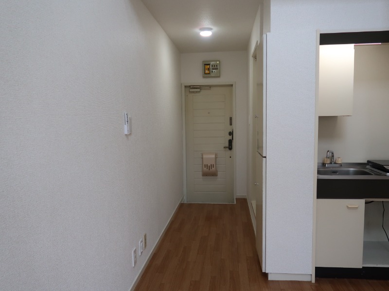 ハイツ新河岸 玄関