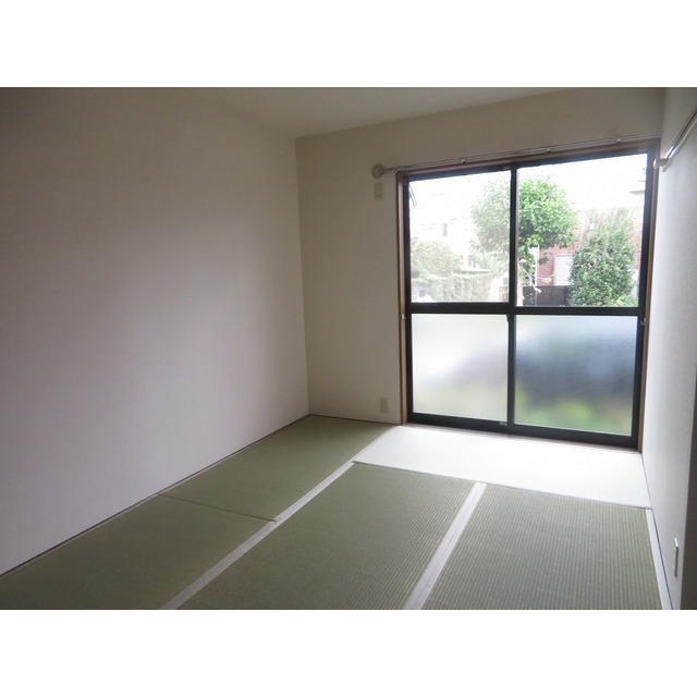 エステートロイヤル８号棟0103号室 内観