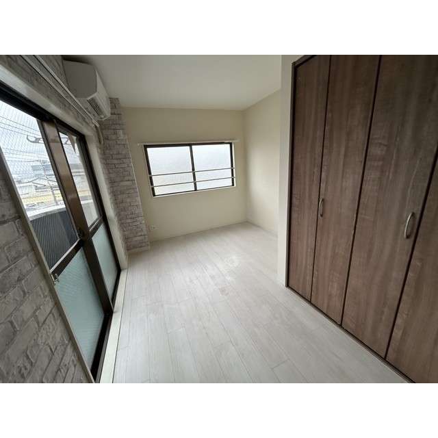 カーヘルハイツ301号室 内観