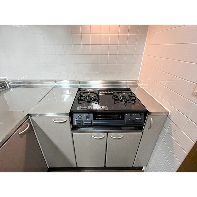 ルクレ川口イースト0303号室 コンロ