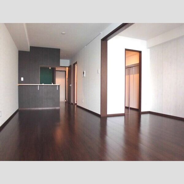 第7山洋ビル LDK(反転タイプ)