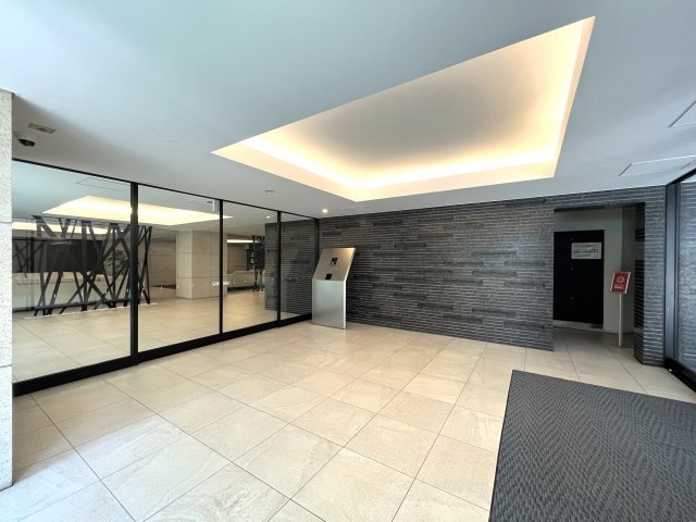 プラウド恵比寿 エントランス