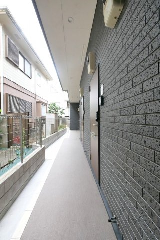 ハーモニーテラス志茂ⅩⅥ1階 外観