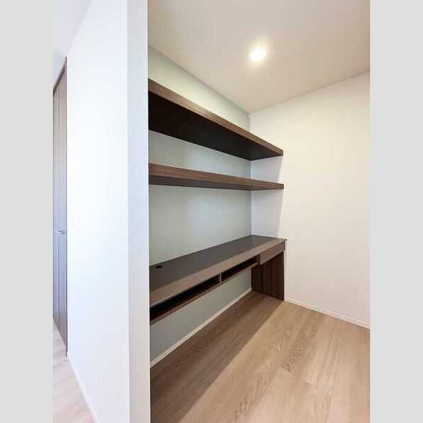 ルベルコート(RUBER COURT)202号室 ワークデスク