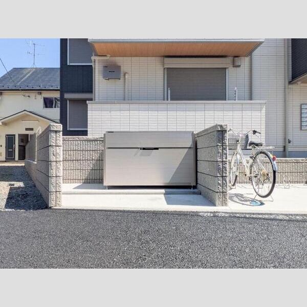 Noble raffiner上小町 駐車場