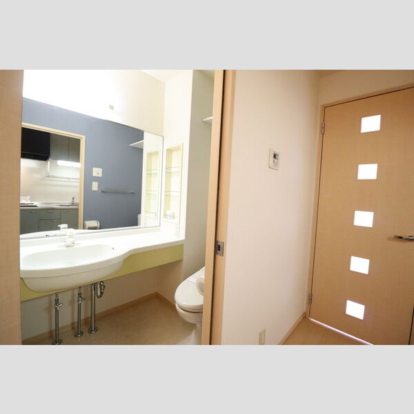 ヴィラ・グランメール108号室 洗面台