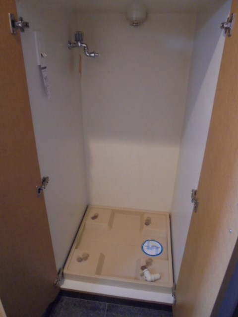 ルーブル下北沢2階 収納