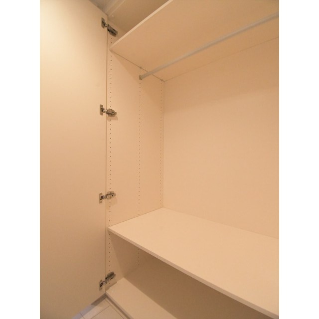 ラクレイス横濱関内0908号室 内観