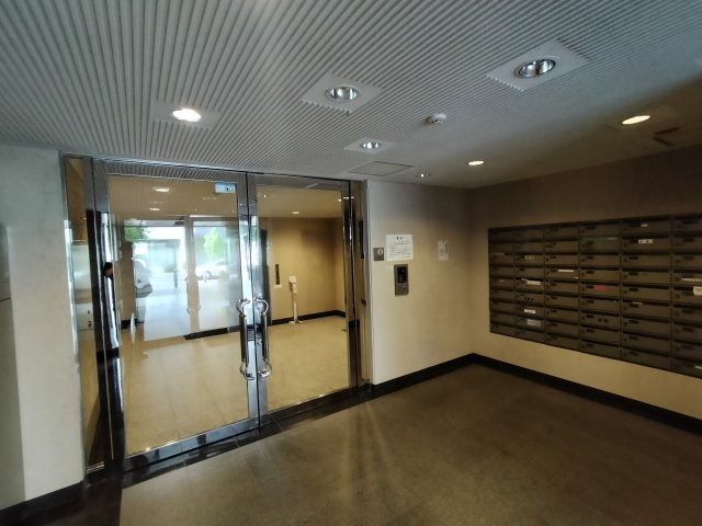 ラウム横浜台町 エントランス