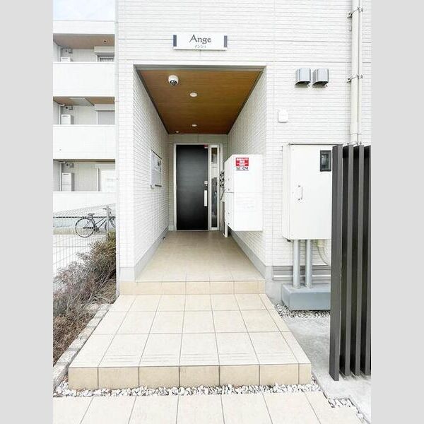 ange エントランス