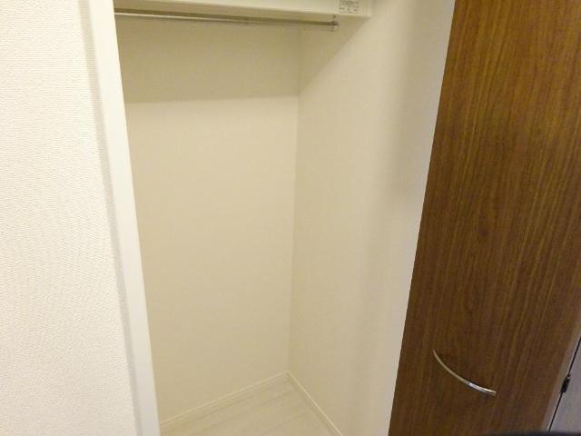 ニューリバーサイド クローゼット