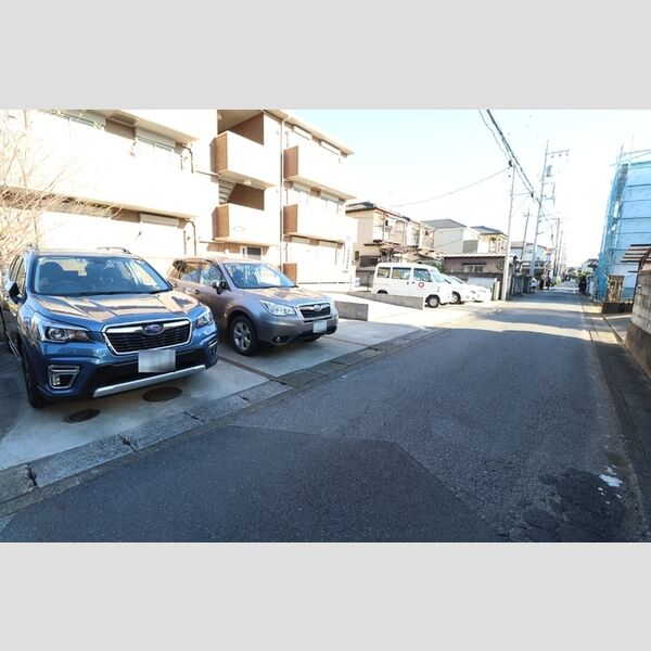 スカイハイムⅡ 駐車場