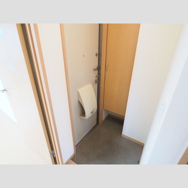 ウィット東生田 玄関