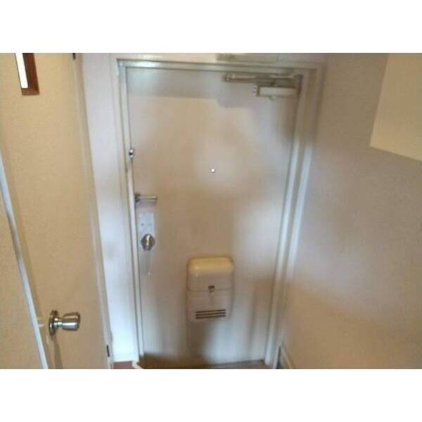 パンシオン　渋沢No.1 玄関