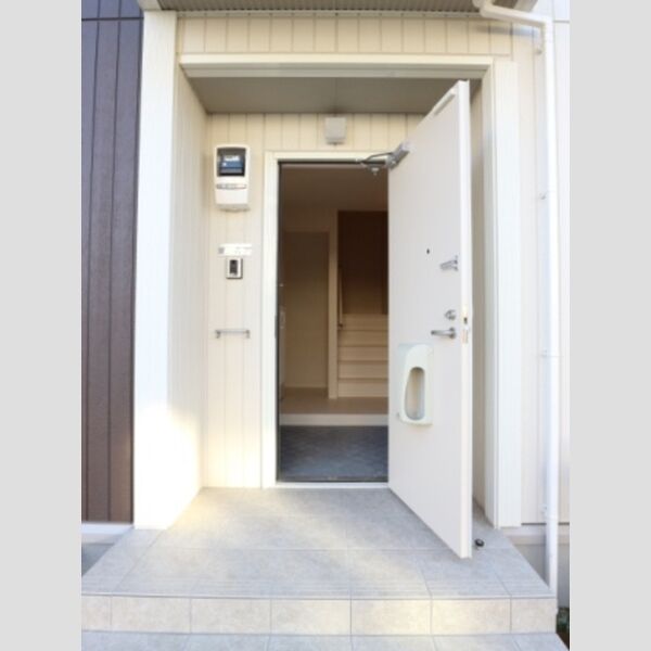 BLESS HOUSE柏西町　C102号室 玄関