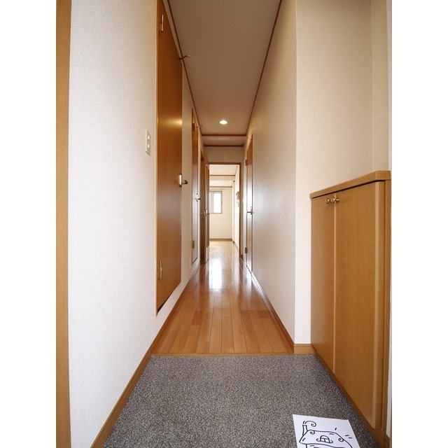 アンプルール 彩華 玄関