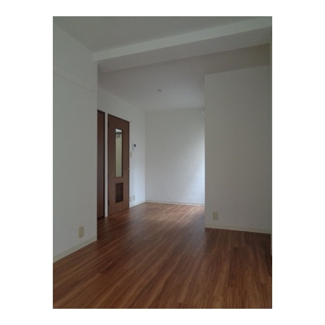 廣神ハーモニーマンション リビング