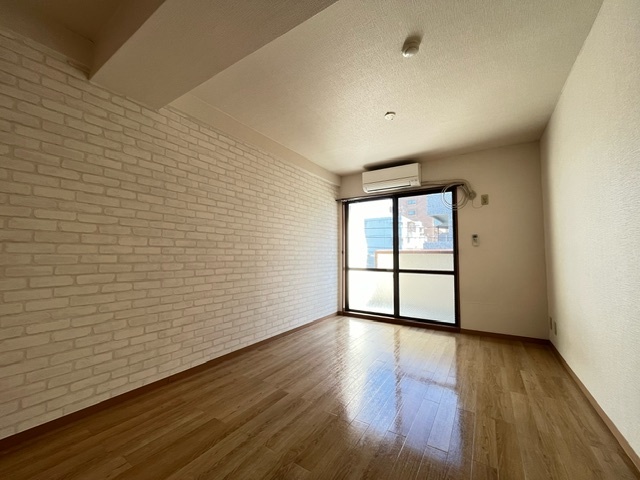 夕月ビル リビング