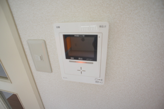 クレストコートＡ0201号室 TVモニター付ドアホン
