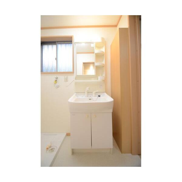 サンライフ瀬谷205号室 洗面