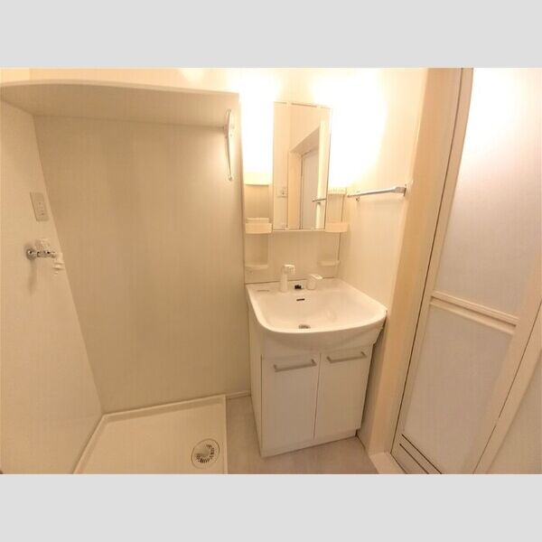 ウィスタリアコート 洗髪洗面化粧台