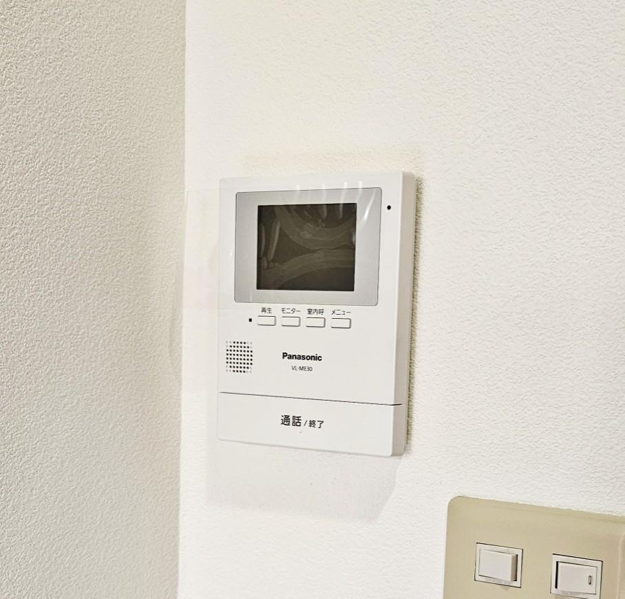 プランシュ日吉101号室 新品のTVモニタ付きインターホンで安心