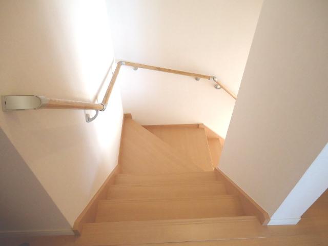 メゾン千城台202号室 階段（イメージ）