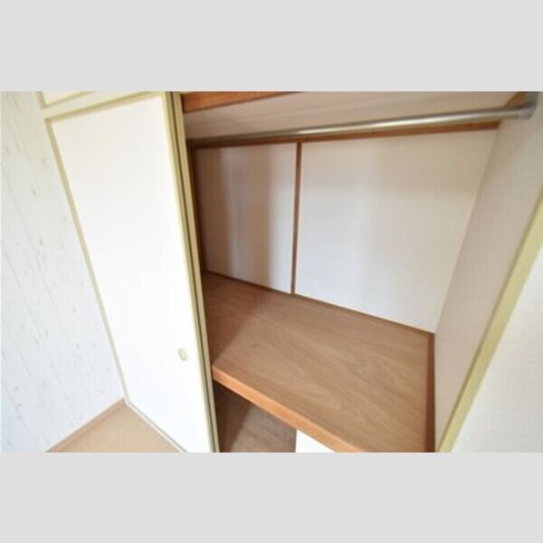 山王塚レジデンス 収納