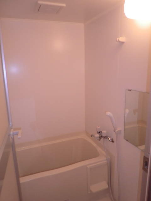 Ｂｅｒｒｙ　Ｈｉｌｌ　菊名0208号室 写真は202号室のものです