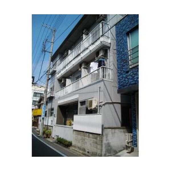 プレミアムフジタ201号室 外観