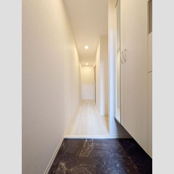 プラティア 玄関