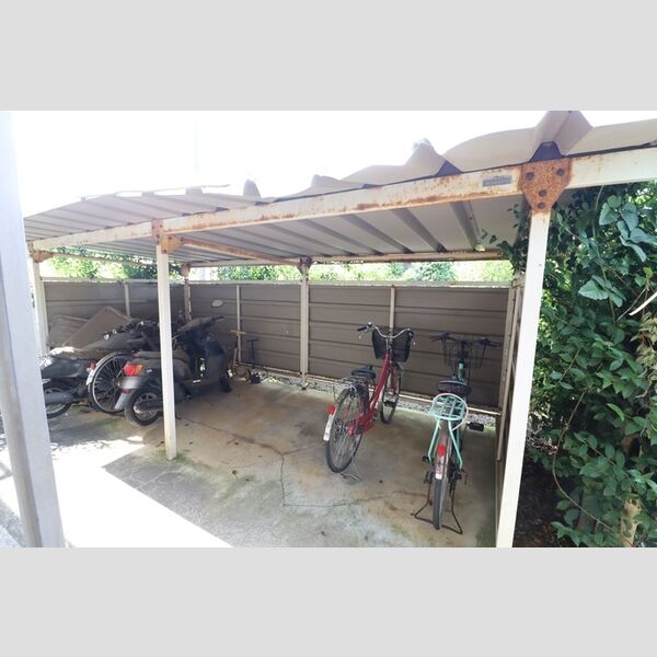 小川荘1号棟 駐輪場