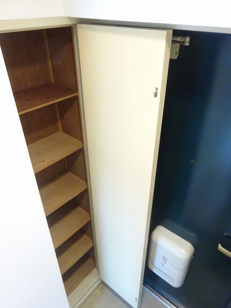 ダイホープラザ千歳烏山Ａ棟 収納