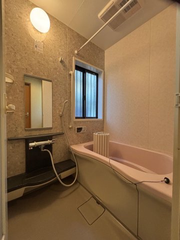 中原戸建 華麗なユニットバス！新品給湯器！
