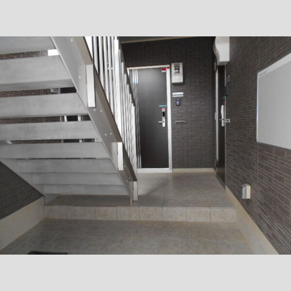 モン　プレジール203号室 ロビー