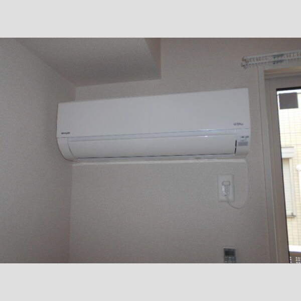 ポルトカリ102号室 エアコン