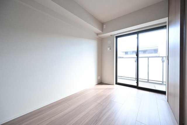 アトラスシティ千歳烏山グランスイート　杜ノ棟3階 洋室2