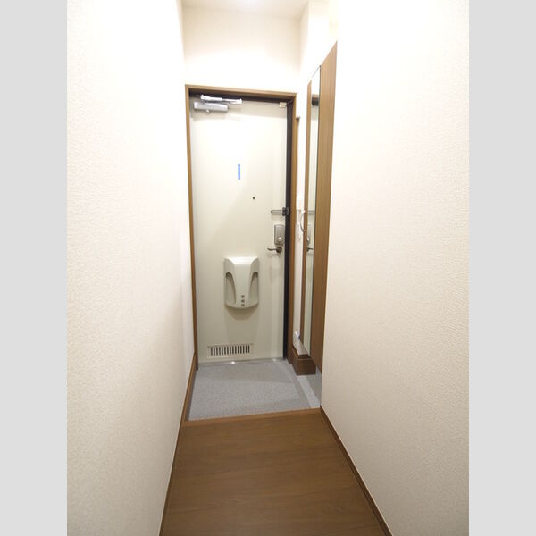 BRYANT PARK　D203号室 玄関