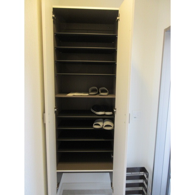 シュシュ中野坂上 内観