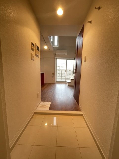 ラフィネパルク新浜0502号室 玄関