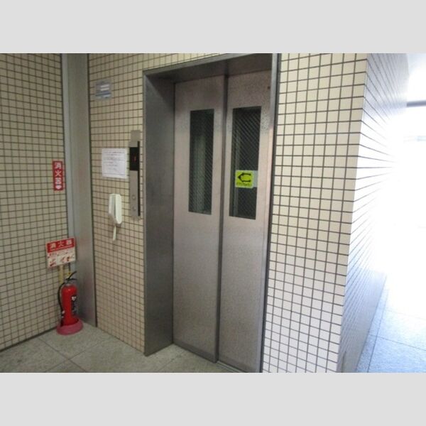 ニューパレスプロスパー エレベーター