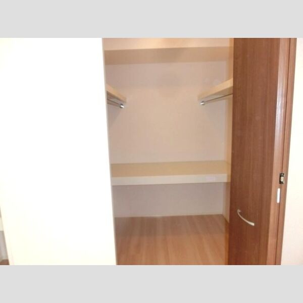 エクラシオール102号室 ウォークインクローゼット