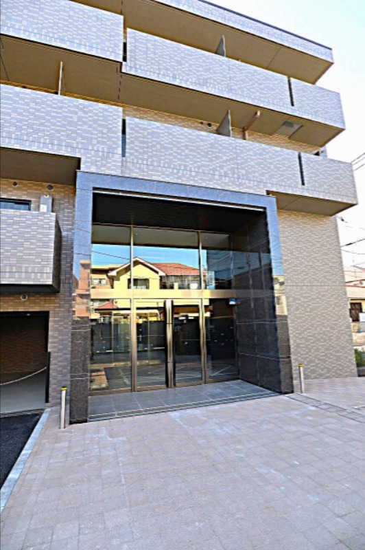 ルーブル武蔵中原参番館2階 エントランス