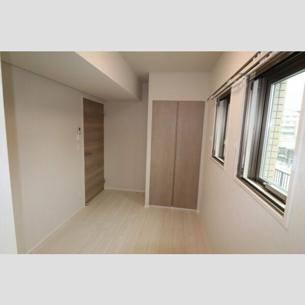 サンジョイアゼロ403号室 洋室5.3帖