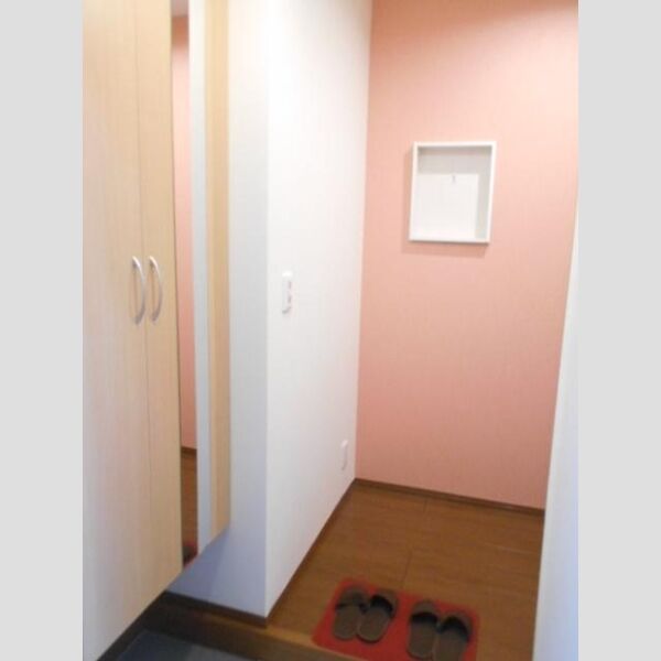 ユイマール　A101号室 玄関