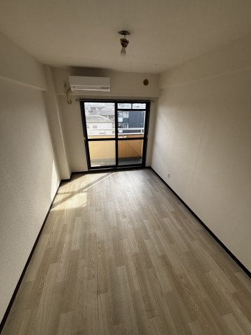 ロイヤルコートⅠ505号室 3446