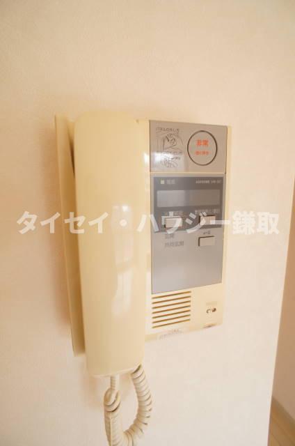 芝コーポ５号館0408号室 安心のインターホンとエントランスはオートロックです