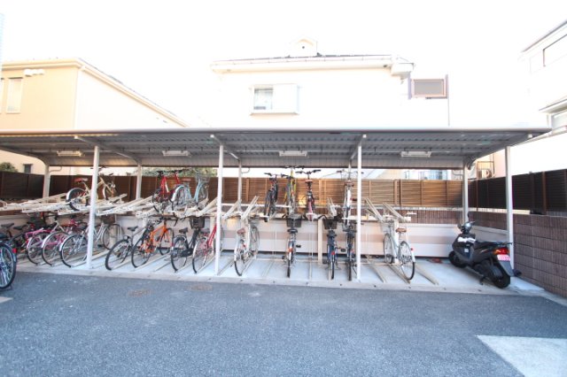プライムアーバン小金井本町703号室 自転車駐輪場（無料）　台数少ないため1世帯1台まで