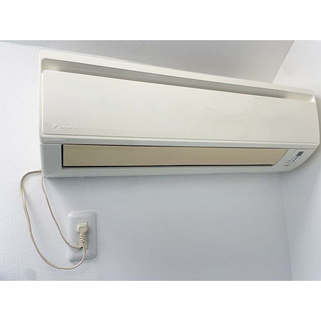 シャンテ西日暮里302号室 エアコン